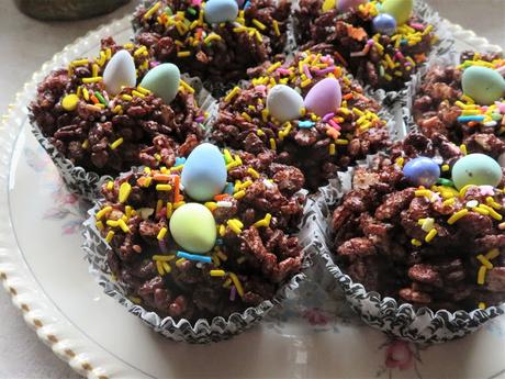 Easter Chocolate Krispie Cakes