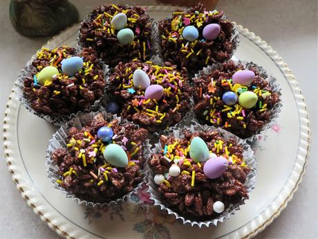 Easter Chocolate Krispie Cakes