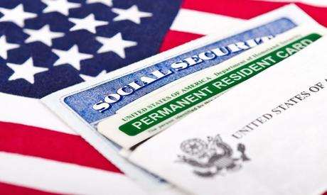 What’s The Difference Between a Green Card and L1 Visa