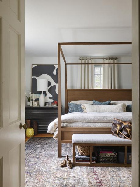 Scheming: Canopy Bedroom Makeover by Jenn O’Brien