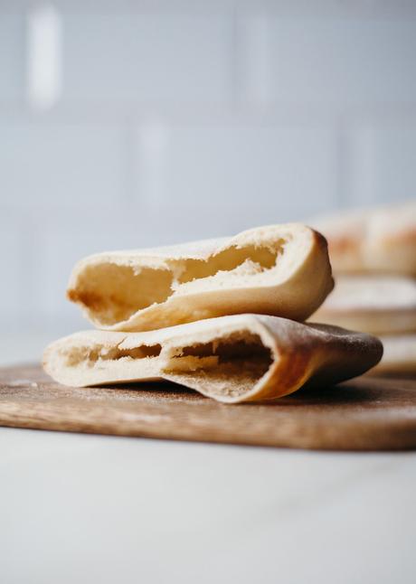 How To Make Homemade Pitta Bread So Vegan In 2020 Pitta Bread Pitta Bread Recipe Homemade Pita Bread