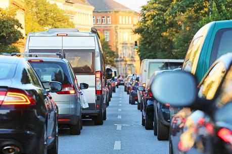 New Road Signs Urge Drivers to Stop Idling in a Bid to Reduce Pollution