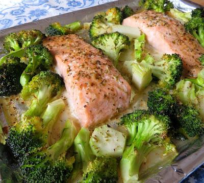 Garlic Butter Salmon & Broccoli