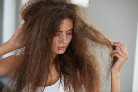 5 Solutions For Hair Loss In Men & Women Under 40