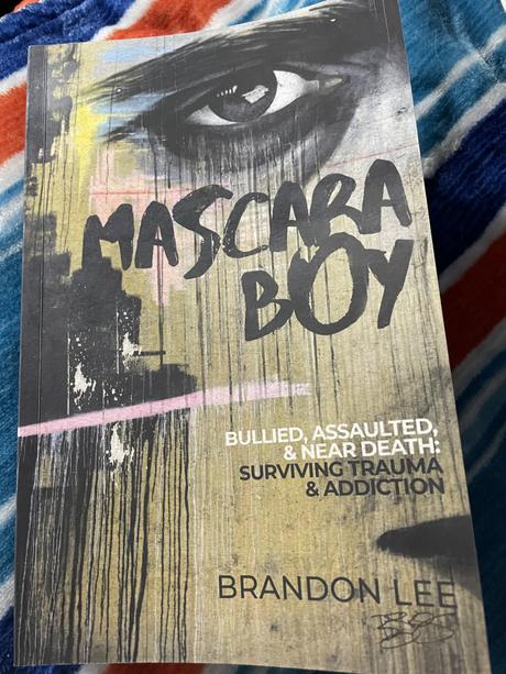 Mascara Boy