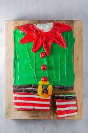 Everyone, young and old will love this adorable cake and the kids will be excited to help make it too! Christmas Cake Recipes 15 Easy Christmas Cake Recipes