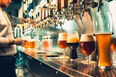 12 Best Bars And Pubs For A Fun Evening