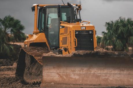 Buying Vs Renting Construction Equipment: 8 Factors To Consider