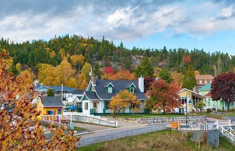 5 Best Small Towns to Visit in Canada with your Family