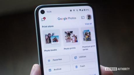 Google Photos tweak could make it more useful for storing documents