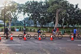 Cammo industrial park blok f5 no.10 batam center, 29461 batam indonesia phone number: Jakartans Turn To Bicycles To Commute In New Normal City The Jakarta Post