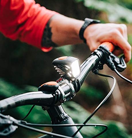 The Best Mountain Bike Lights for Night Riding: A Guide to Your Safety