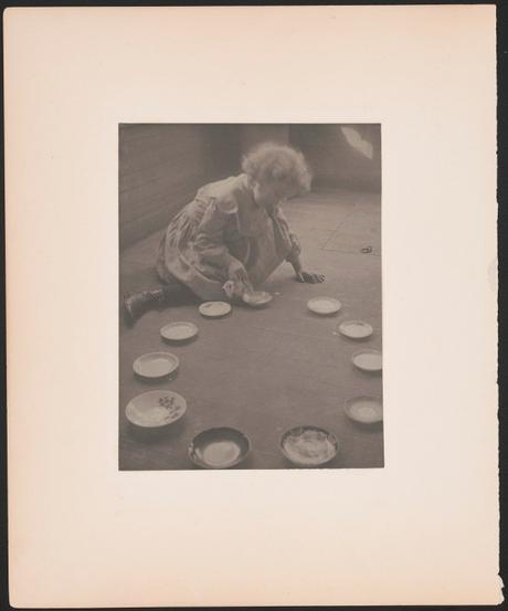 Early photography: Kitten’s party (child study) – Ema Spencer