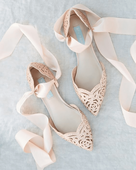 Comfortable wedding shoes by Dressy Group