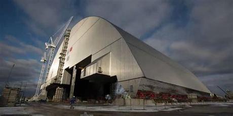 The chernobyl nuclear power plant exploded on april 26, 1986, and caused the worst nuclear disaster the world has ever seen. Engineers Complete Chernobyl Unit 4 Enclosure -- See Clip ...