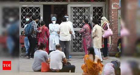Rush to hospitals, big gatherings worsen India's Covid crisis: WHO - Times of India