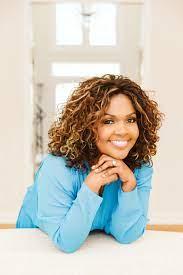 CeCe Winans Hosting Online Mother’s Day Event With Mother & Daughter
