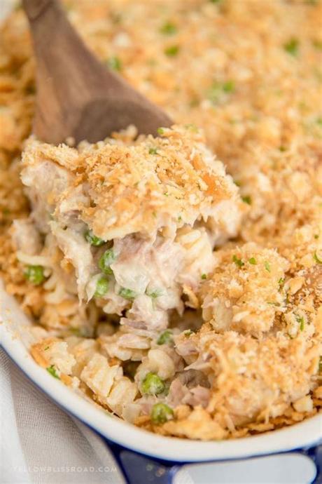 We have some amazing recipe suggestions for you to attempt. Pioneer Woman Tuna Casserole Recipe / The potato chips ...