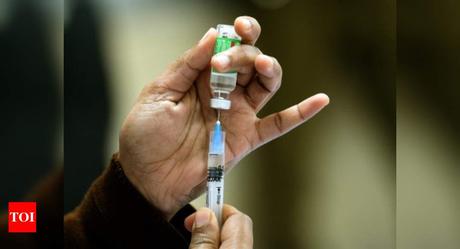 Covid vaccine: Glitch, confusion & clarification as govt opens online booking for 18+ - Times of India