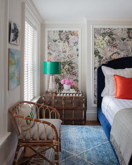 Scheming: Not Too Feminine Floral Bedroom by Thiara Borges