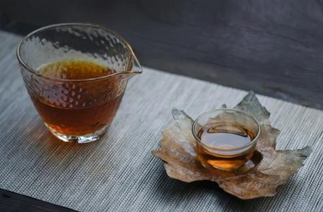 Oolong Tea: Nutrition, Benefits, Side-Effects and How To Use