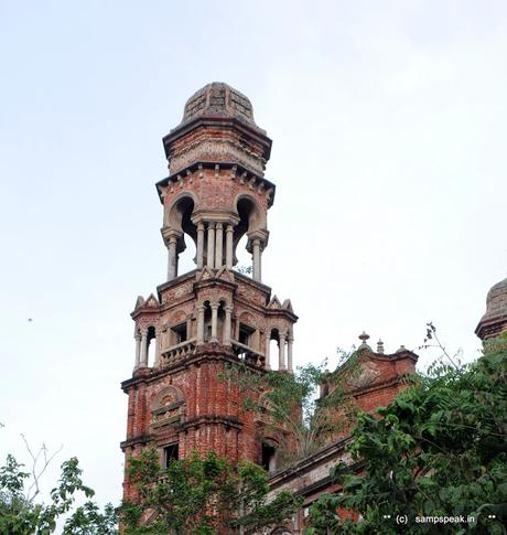 Bharat Insurance Building !!