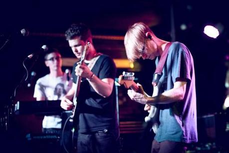 alt j 10 550x366 ALT J EXCEEDED EXPECTATIONS AT MERCURY LOUNGE [PHOTOS]