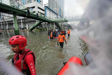 Floods Cripple Metro
