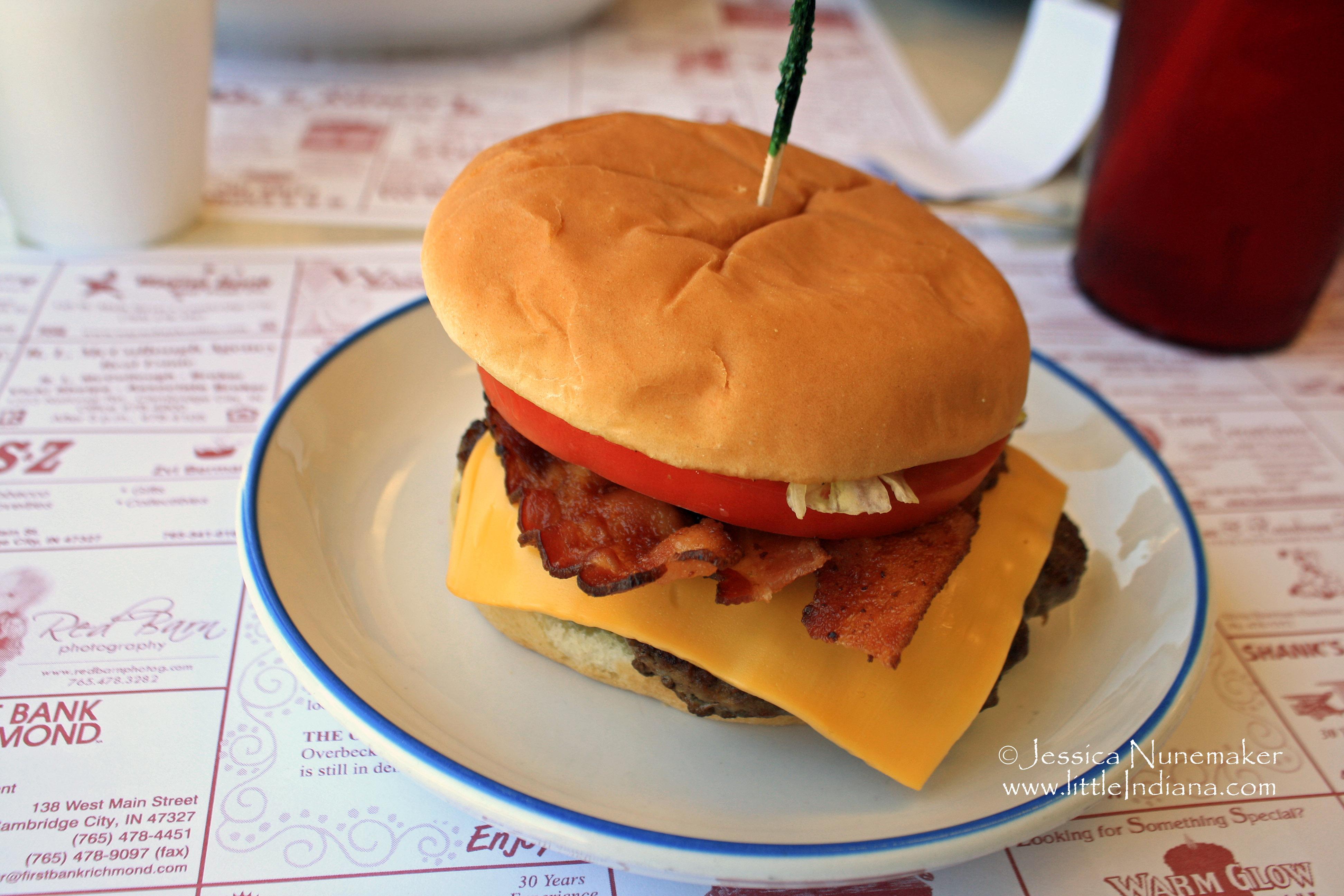 Lumpy's Cafe: Cambridge City, Indiana Bacon Cheeseburger