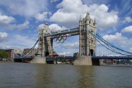 Tower bridge and the Olympic Rings
