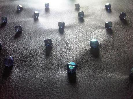 What am I beading?? Find out in October when new mini collection will be unveiled!
eeeek! xoxo LLM