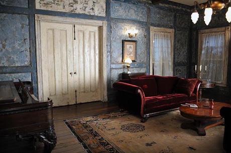 Bill_Compton's living room True Blood Set Design: Bill Compton’s Couch On Display At Paley Center