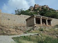 57) Vani vilas Sagara Dam (Marikanive) & Chitradurga Fort: (20/6/2012)