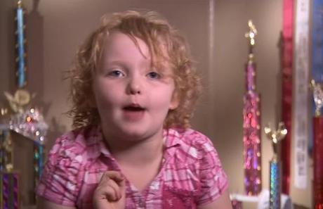 Toddlers & Tiaras: Yup…She’s Back! Honey Boo Boo Child Just Scored A Perfect 10 From The Redneck Judge At The Most Beautiful Girls Olympics.