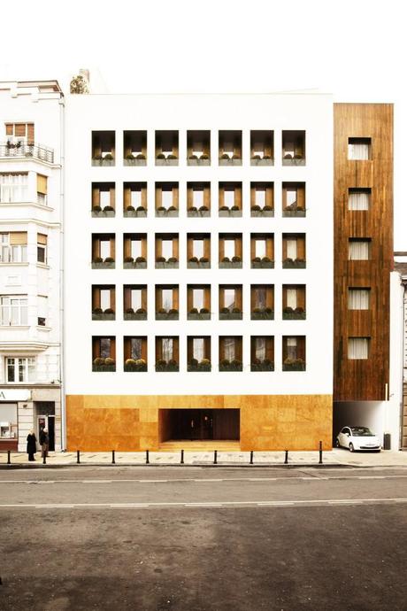 Square Nine Hotel by Isay Weinfeld