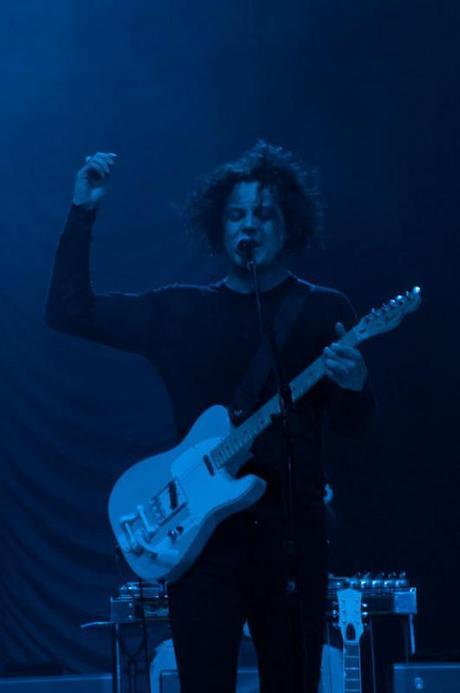 jack white lolla 1 531x800 LOLLAPALOOZA 2012 PHOTOS