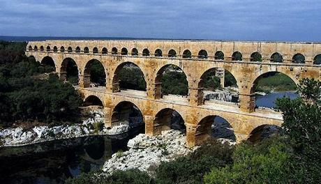 10 Of The Most Impressive Old Aqueducts