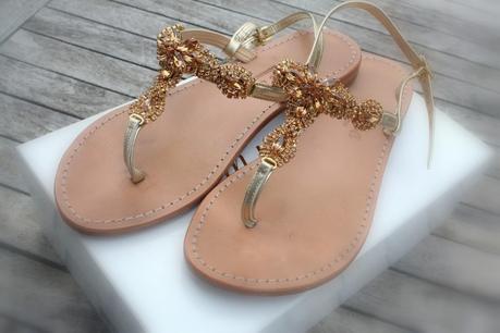 The Hermes bracelet and the Musa sandals