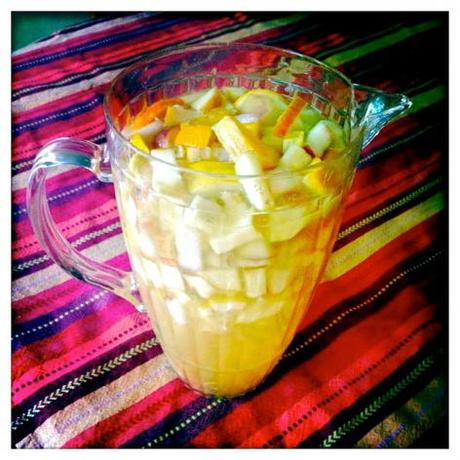 thirsty thursday: white peach sangria