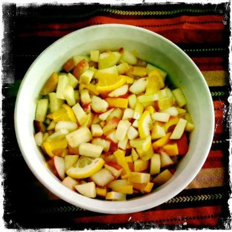 thirsty thursday: white peach sangria