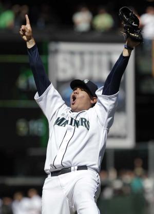 Felix Hernandez Makes Perfect Game Look Effortless — Is 'King Felix' the Best Pitcher in Baseball?