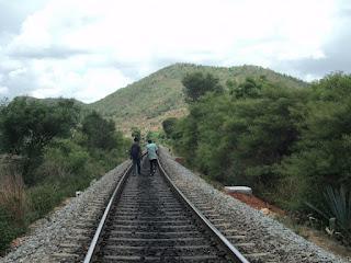 58) Makalidurga – Railway Trek: (13/7/2012)