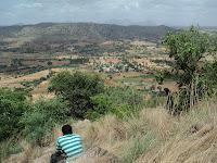 58) Makalidurga – Railway Trek: (13/7/2012)