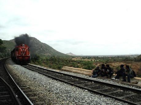 58) Makalidurga – Railway Trek: (13/7/2012)