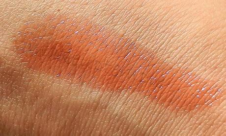 Swatches: Lip Butter: Revlon: Revlon Lip Butter No:15 Tutti Frutti Swatches