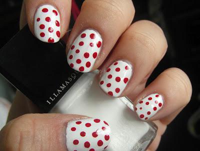 My Homage to Yayoi Kasuma: Polka Dot Nail Art - Paperblog