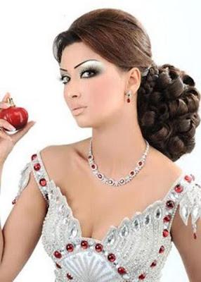 Latest Pakistani Eid Hairstyle Collection For Girls 2012