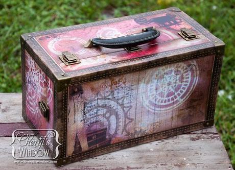 Decoupage Cargo Case with Helmar