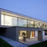 Hurst House by John Pardey Architects and Strom Architects