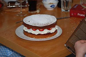 300px Victoria sponge cake Our Mothers Were Better Than Us; Modern Mums Missing Traditional Skills
